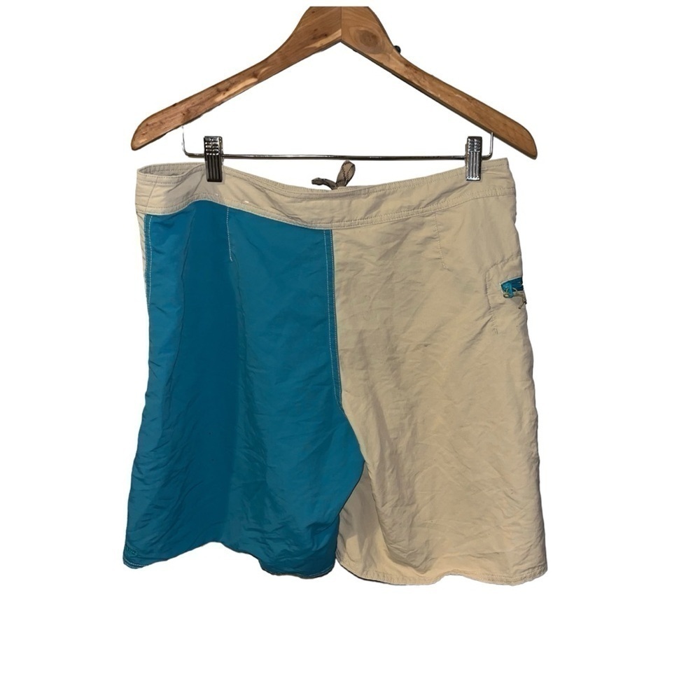 Patagonia shorts men size 34 - Picture 3 of 5